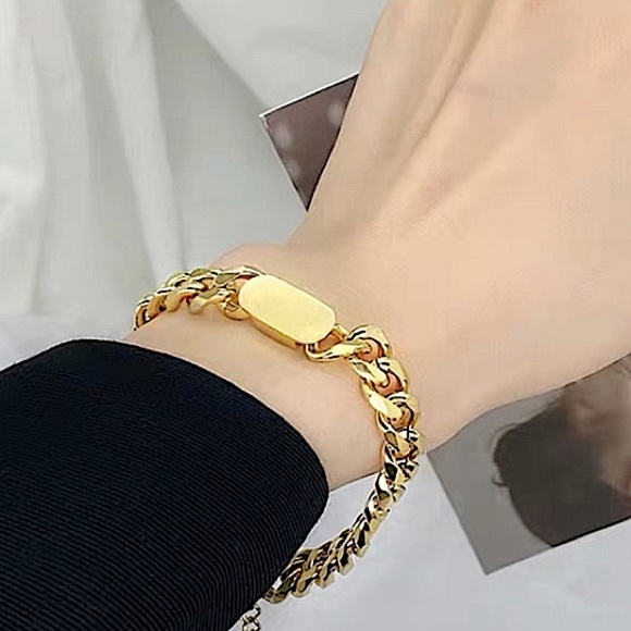 Stainless Steel Gold Cuban Chain Link Bracelet - Picture 3 of 9